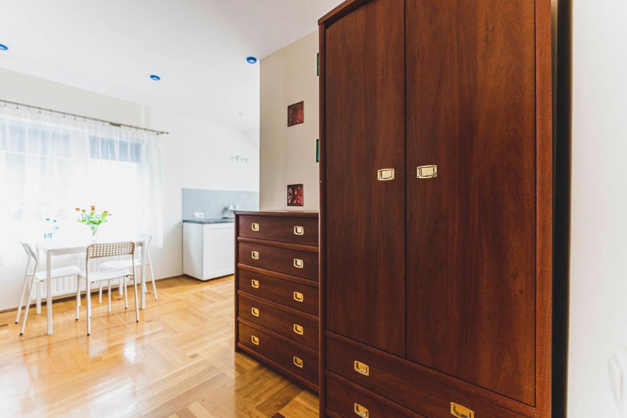 Sloneczna 23 Hotell Nałęczów Exteriör bild